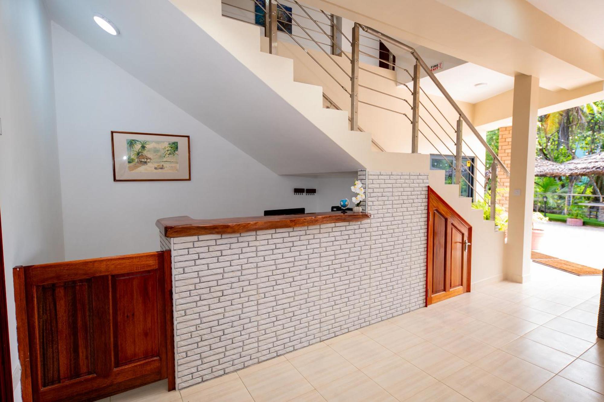 Bijoutier Apartments Grand Anse  ภายนอก รูปภาพ
