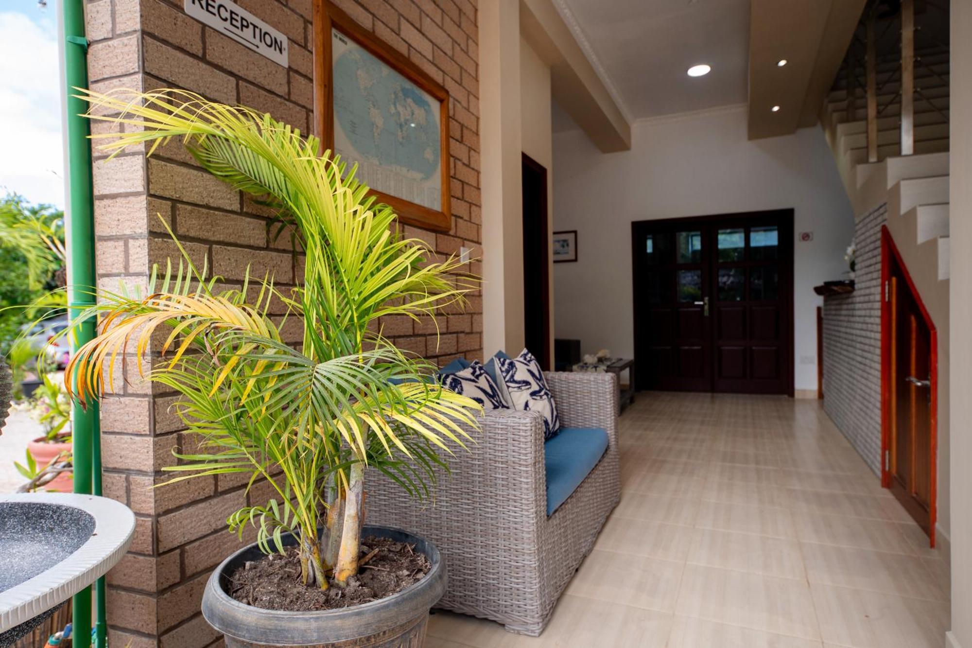 Bijoutier Apartments Grand Anse  ภายนอก รูปภาพ
