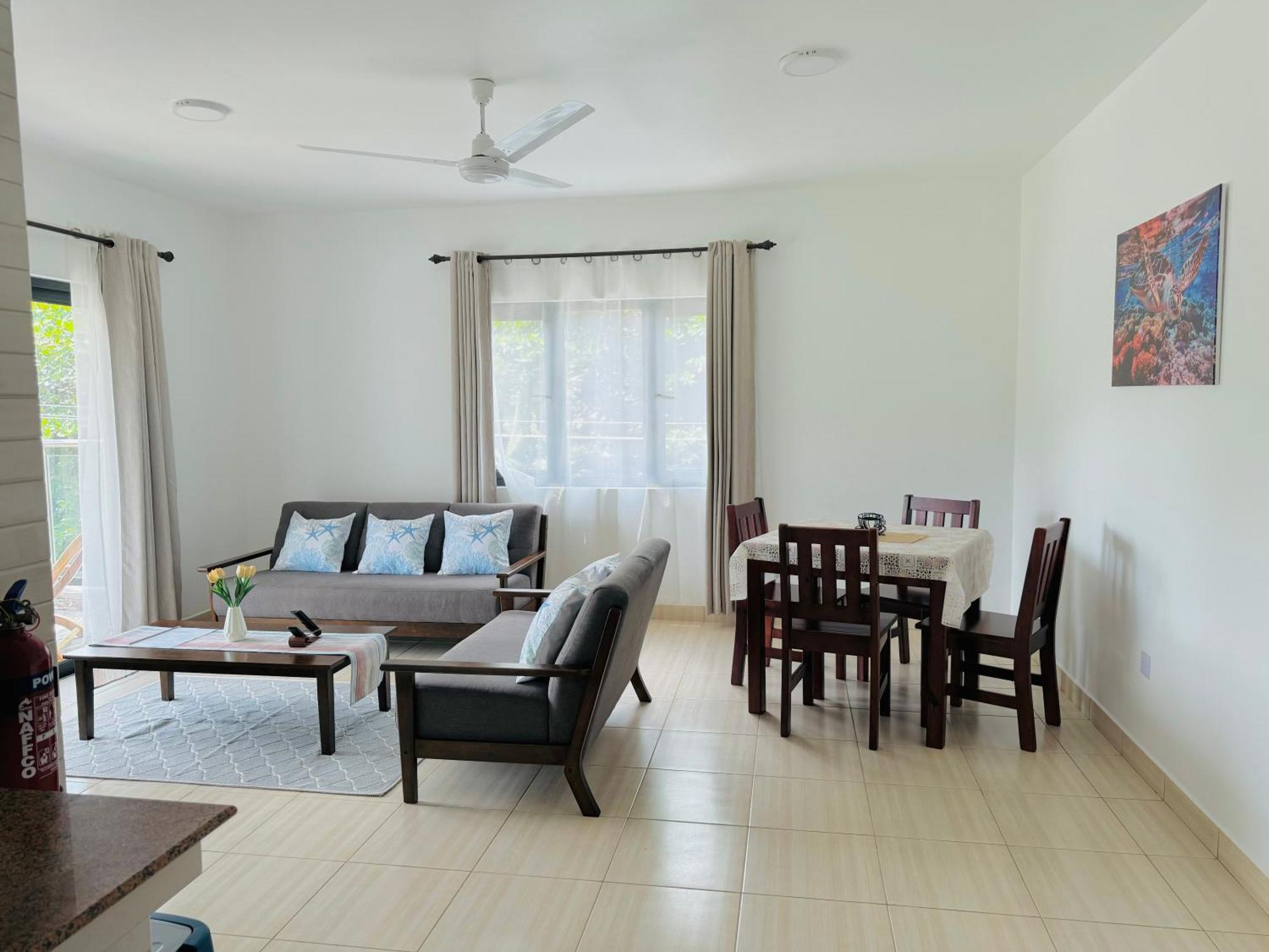 Bijoutier Apartments Grand Anse  ภายนอก รูปภาพ