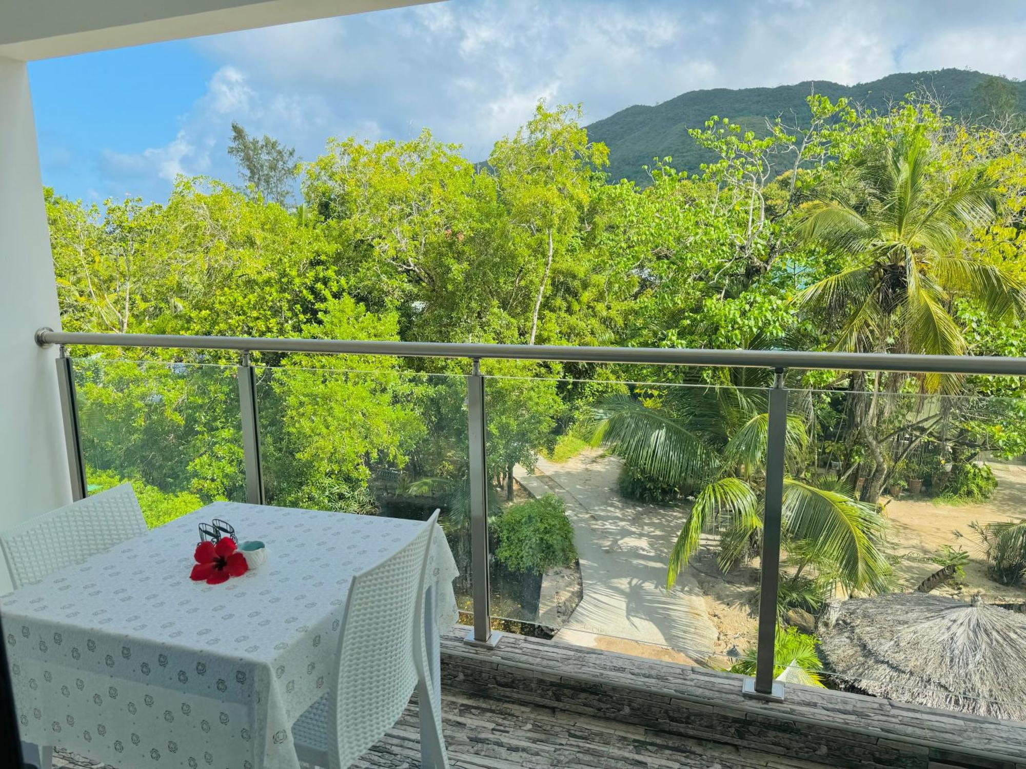 Bijoutier Apartments Grand Anse  ภายนอก รูปภาพ