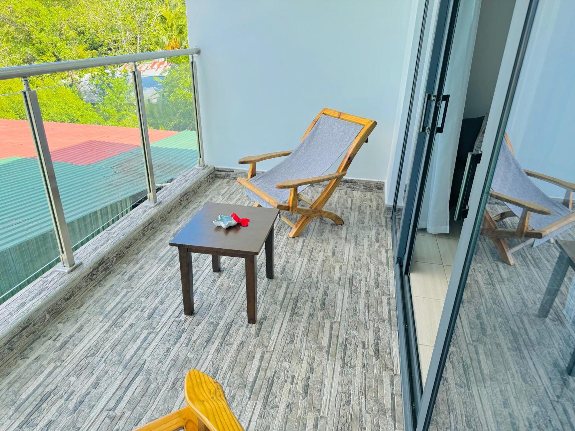 Bijoutier Apartments Grand Anse  ภายนอก รูปภาพ
