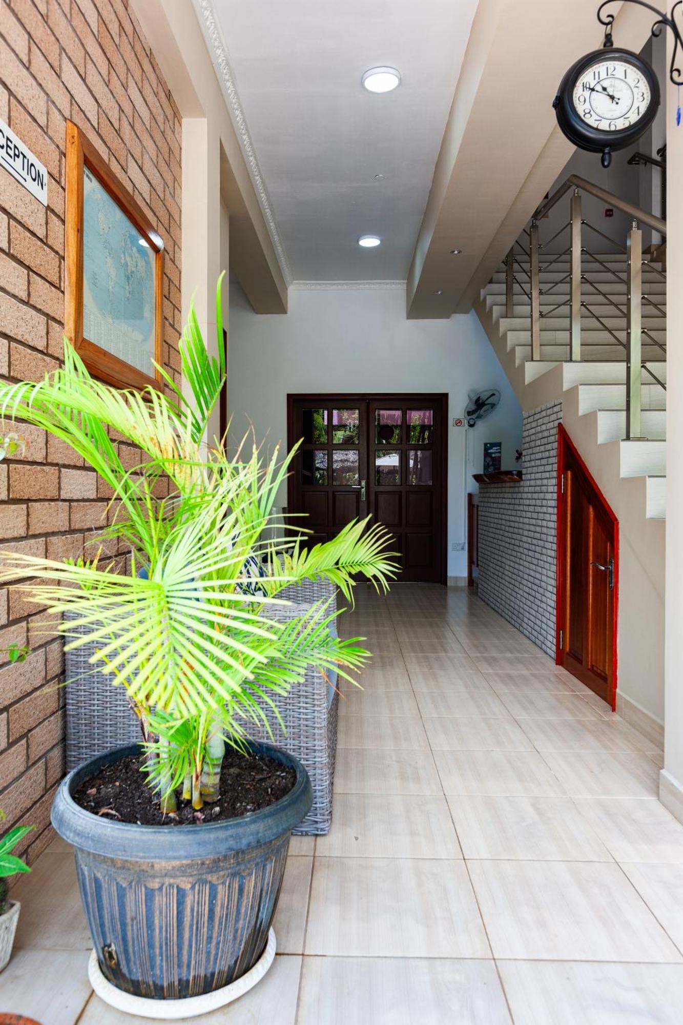 Bijoutier Apartments Grand Anse  ภายนอก รูปภาพ