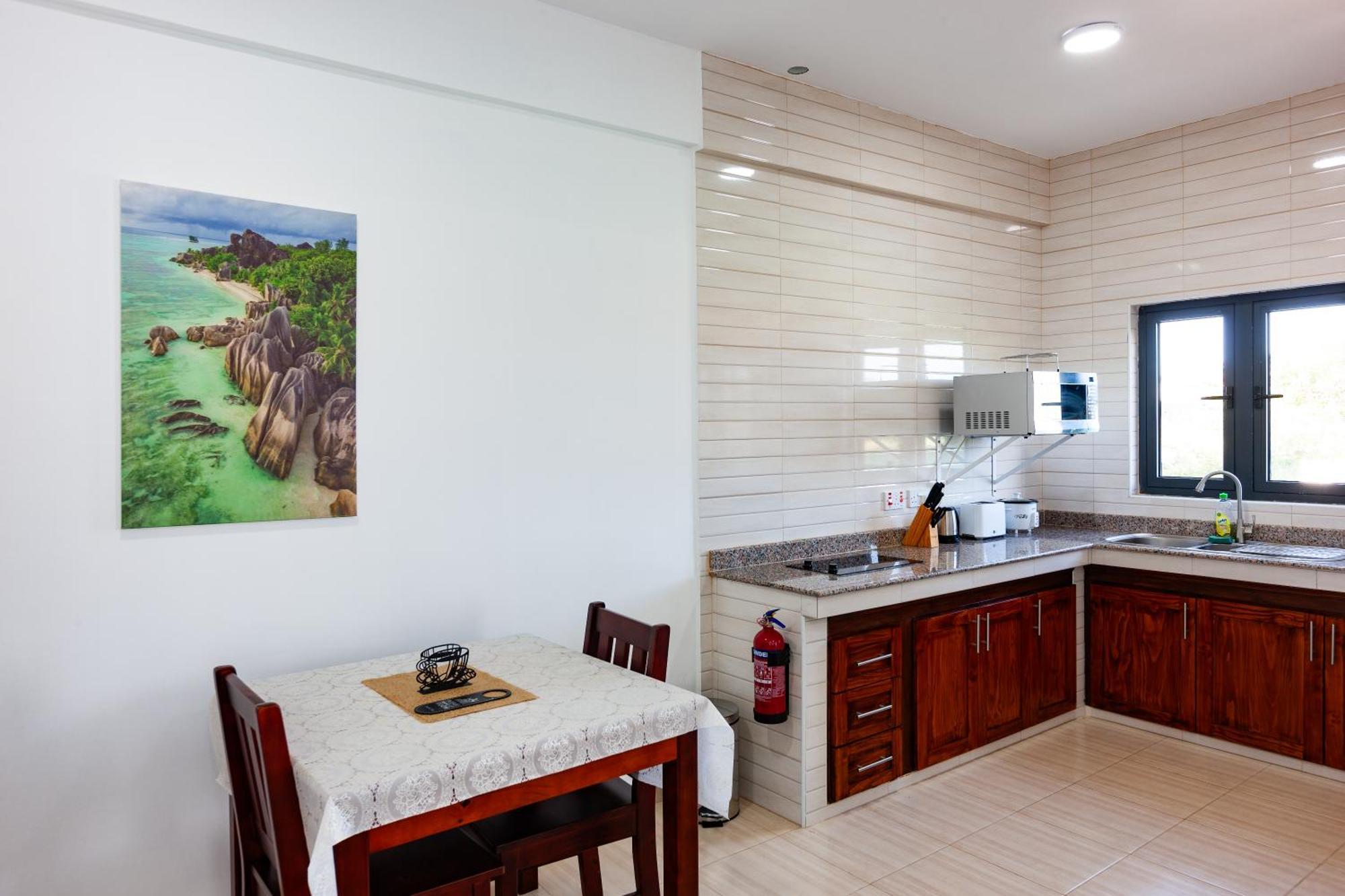 Bijoutier Apartments Grand Anse  ภายนอก รูปภาพ